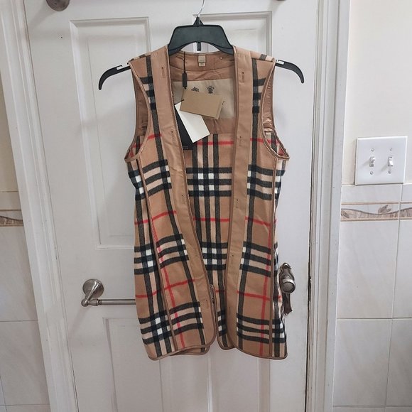 Burberry Check Cashmere Wool Warmer Vest - Picture 1 of 9